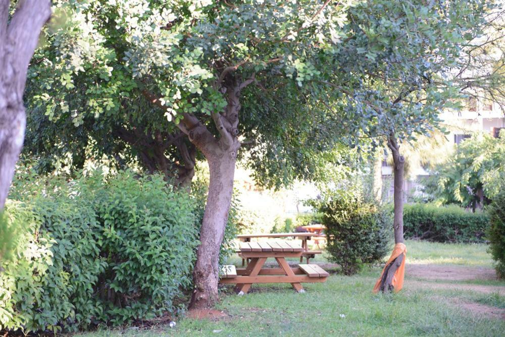 Beautiful House In Alimos Near To The Beach And Metro Athènes Extérieur photo